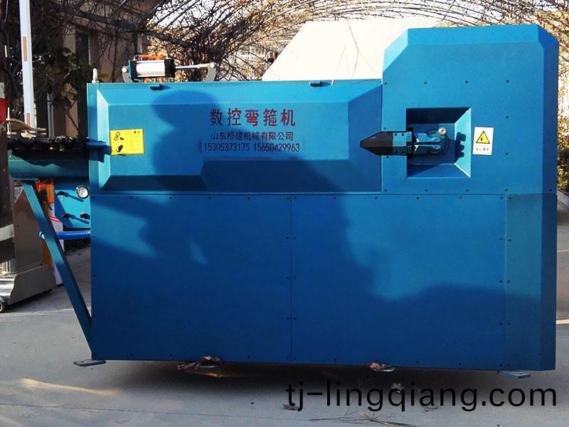 數(shu)控鋼筋彎箍(gu)機(ji)06