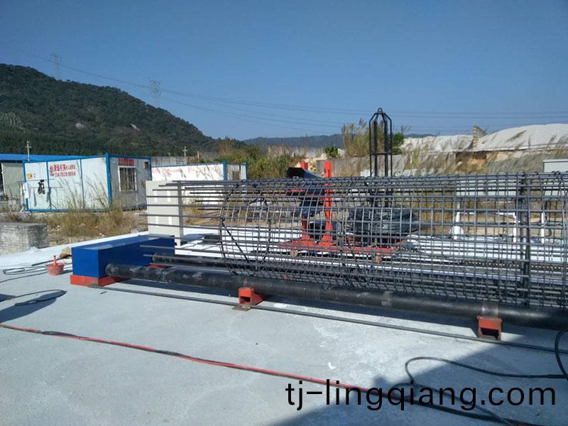 數控鋼筋(jin)籠(long)繞(rao)筋機08