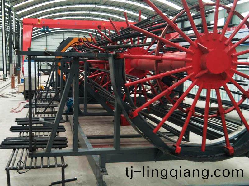 數控(kong)鋼筋籠滾(gun)銲機(ji)07