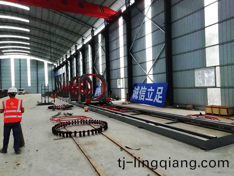 數控(kong)鋼(gang)筋籠(long)滾(gun)銲機(ji)17