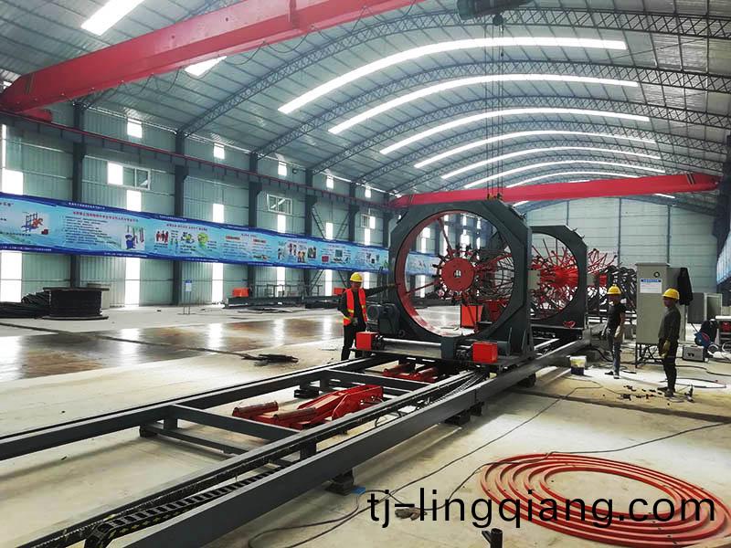 數控(kong)鋼(gang)筋(jin)籠(long)滾(gun)銲(han)機19