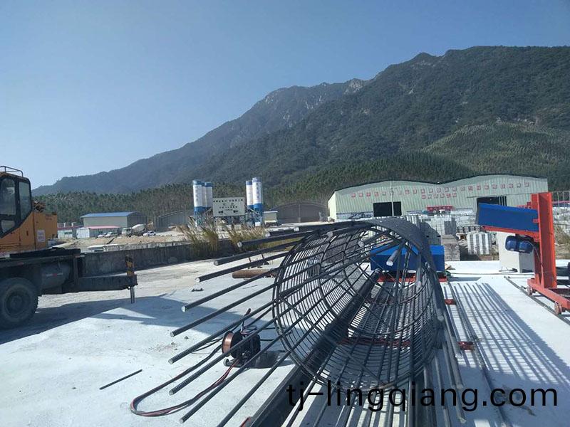 數(shu)控鋼(gang)筋籠繞筋(jin)機(ji)